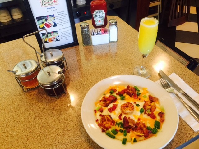 Shrimp and grits at Trip's Diner